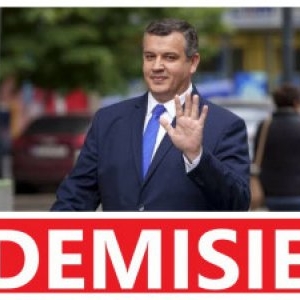 Eugen Tomac şi-a dat DEMISIA!