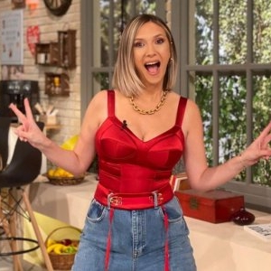 E oficial! Adela Popescu se întoarce pe micile ecrane! Cu cine a semnat vedeta de la PRO TV și unde o vom vedea