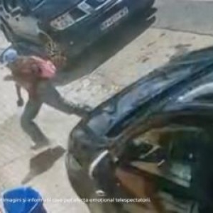 Copila de 12 ani, lovită pe trotuar în fața școlii, a murit la spital. Fusese târâtă 20 de metri
