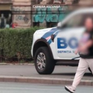 Anchetă Observator. O româncă îşi vinde bebeluşul de 3 zile pe Facebook. "Nu am ataşamentul ăla"