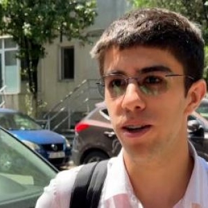 Reacţia unui elev când şi-a aflat notele la Bacalaureat: "La română am luat 8 şi vreau să depun contestaţie"