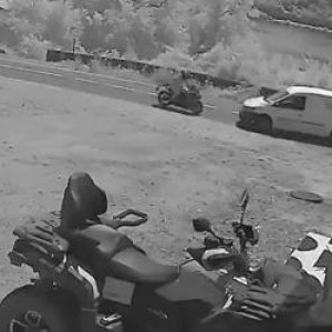 Motociclist aruncat zeci de metri în aer, în Caraş-Severin. A rămas paralizat de la gât în jos