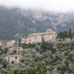 Satul unde temperaturile pot coborî până la 0°C în august, în timp ce restul Spaniei se topește la 40°C