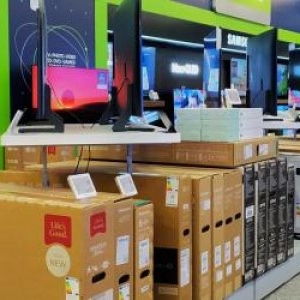 Produsele cu reduceri de mii de lei la Black Friday-ul de vară. Prețurile au scăzut chiar și cu 30%
