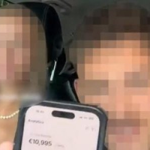 Ce a pățit Mădălin după ce a cumpărat cu sute de euro cursuri de îmbogățire de la un influencer