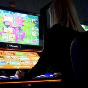 Oraşul care a pus stop jocurilor de noroc. Doar LOTO va mai funcţiona