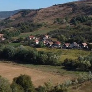 Comuna aflată la 30 km de Cluj care oferă teren gratis pentru casă. Condiţia impusă de primărie
