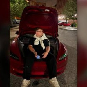 A riscat ultimii 2.000 de dolari şi a dat lovitura. Afacerea care promite Generaţiei Z venituri mari, fără şef