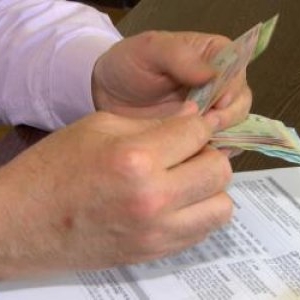 Facturile cresc din nou. Cât vom plăti în plus la curent și gaze în lunile următoare