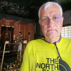 Dragoș Ovidiu Argeșanu, terapeutul acuzat că își viola pacientele, a fost arestat. Ancheta vizează fapte din 2020-2025