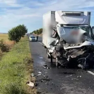 Accident mortal pe DN2, în Buzău. Un bărbat a murit, altul a ajuns la spital: cum s-a produs tragedia