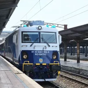 Studenții au reducere de 90% la tren în anul universitar 2026-2027. Pe ce rute se aplică și ce documente sunt necesare