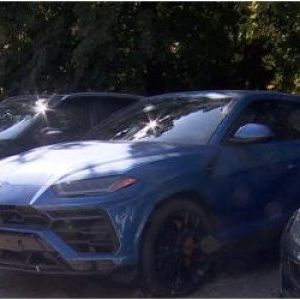 ANAF vinde un autoturism cu 100.000 de euro mai ieftin, după patru licitații