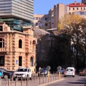 Calcul. Cât te costă, de fapt, să te muți singur în București. Chiria e doar începutul
