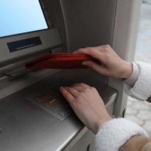 Cel mai folosit cod PIN pentru cardurile bancare. Experţii recomandă schimbarea lui imediată