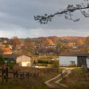 Satul cu 1.500 de locuitori unde un apartament de 55 mp costă 16.000 de euro. Tinerii lasă Capitala pentru el