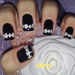 Unghii negre cu model by Kory Nails
