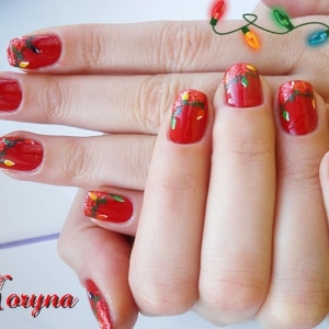 Model unghii pentru Craciun by Kory Nails