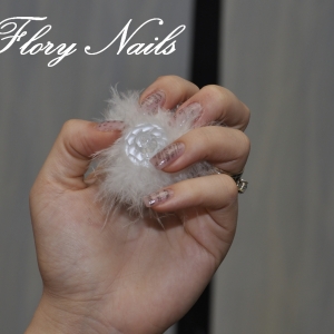 Unghii cu gel si model ziar by Flory Nails