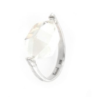 Inel din argint - Amuleta din cristal de cuart de stānca
