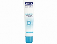 Crema de fata lejera Nivea Visage Pure Effect Anti Spot