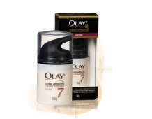 Crema de zi Olay Total Effects