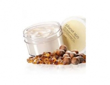 Crema de picioare cu unt de shea Avon Planet Spa