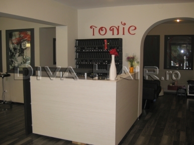 Tonic Salon & Spa