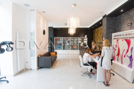  Beauty Jovial Salon